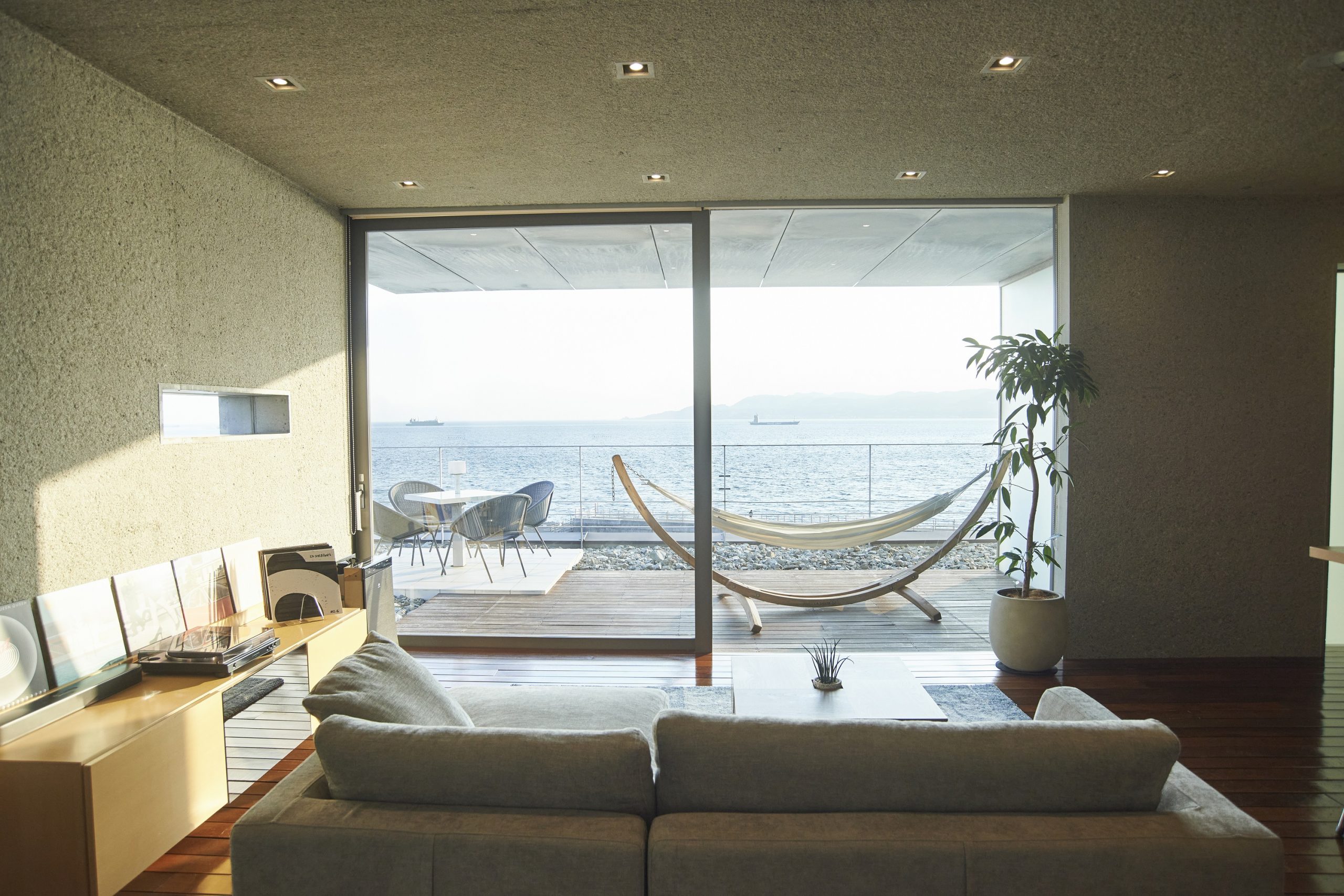 <p>&nbsp;</p>
<p style="text-align: center;">～ お問い合わせ ～</p>
<p>&nbsp;</p>
